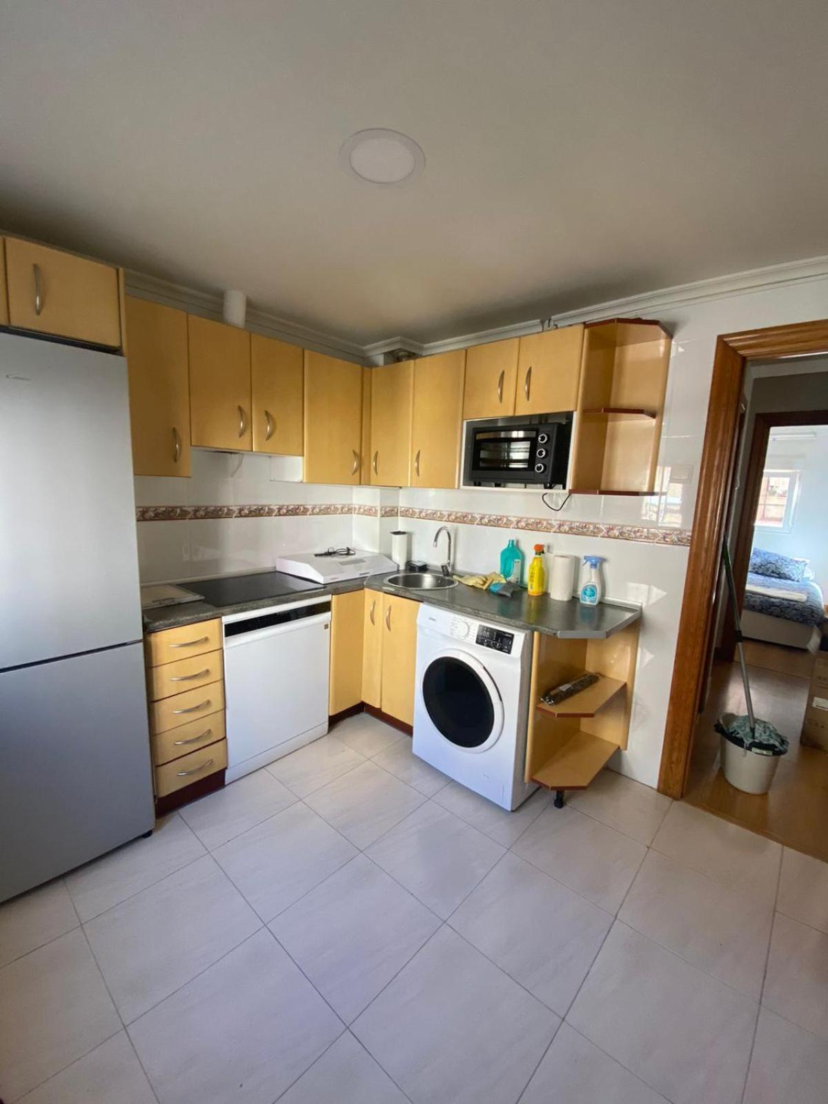Апартаменты Apartamento En El Centro - Cercano A La Playa Сантандер Экстерьер фото