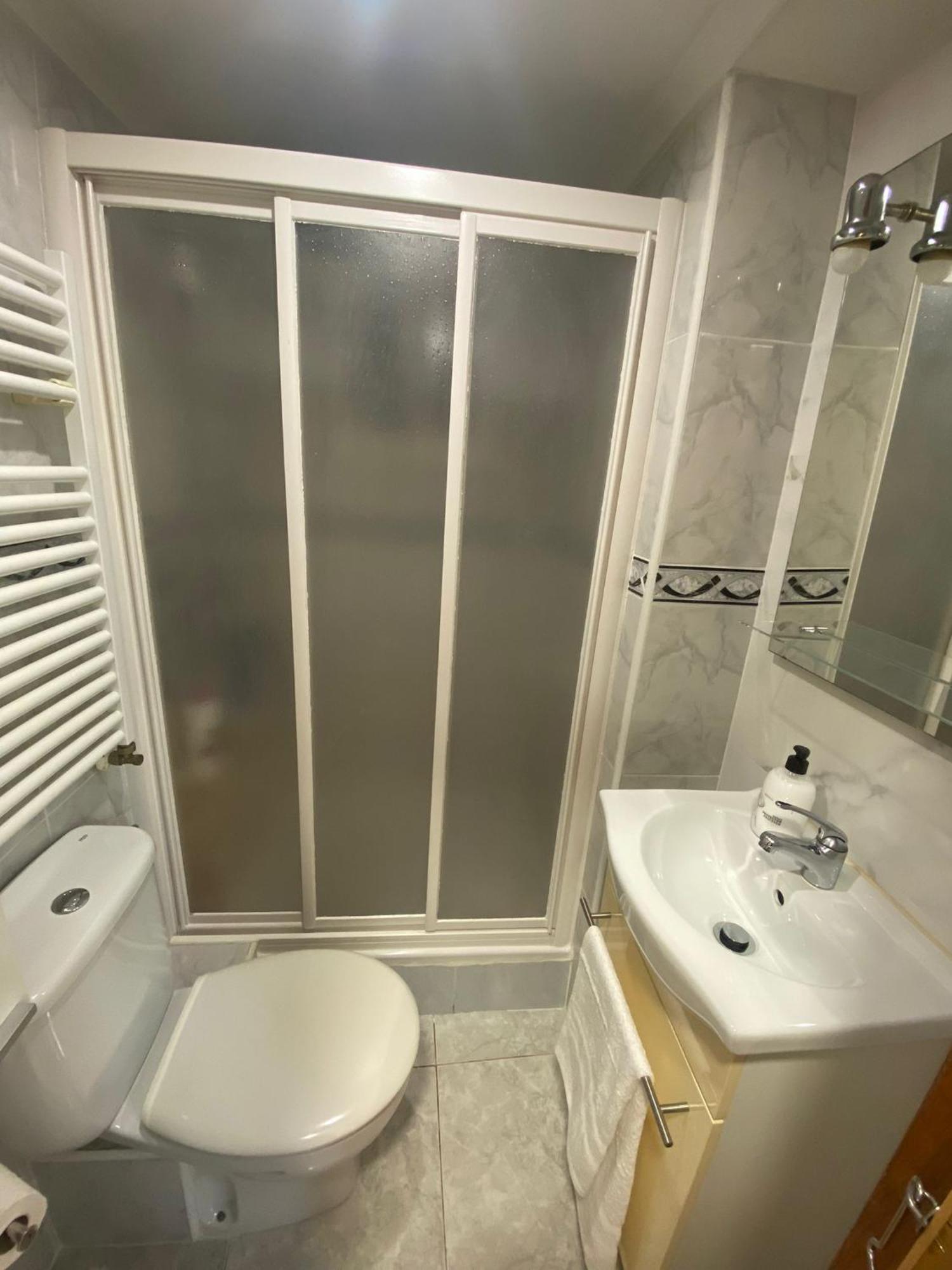 Апартаменты Apartamento En El Centro - Cercano A La Playa Сантандер Экстерьер фото