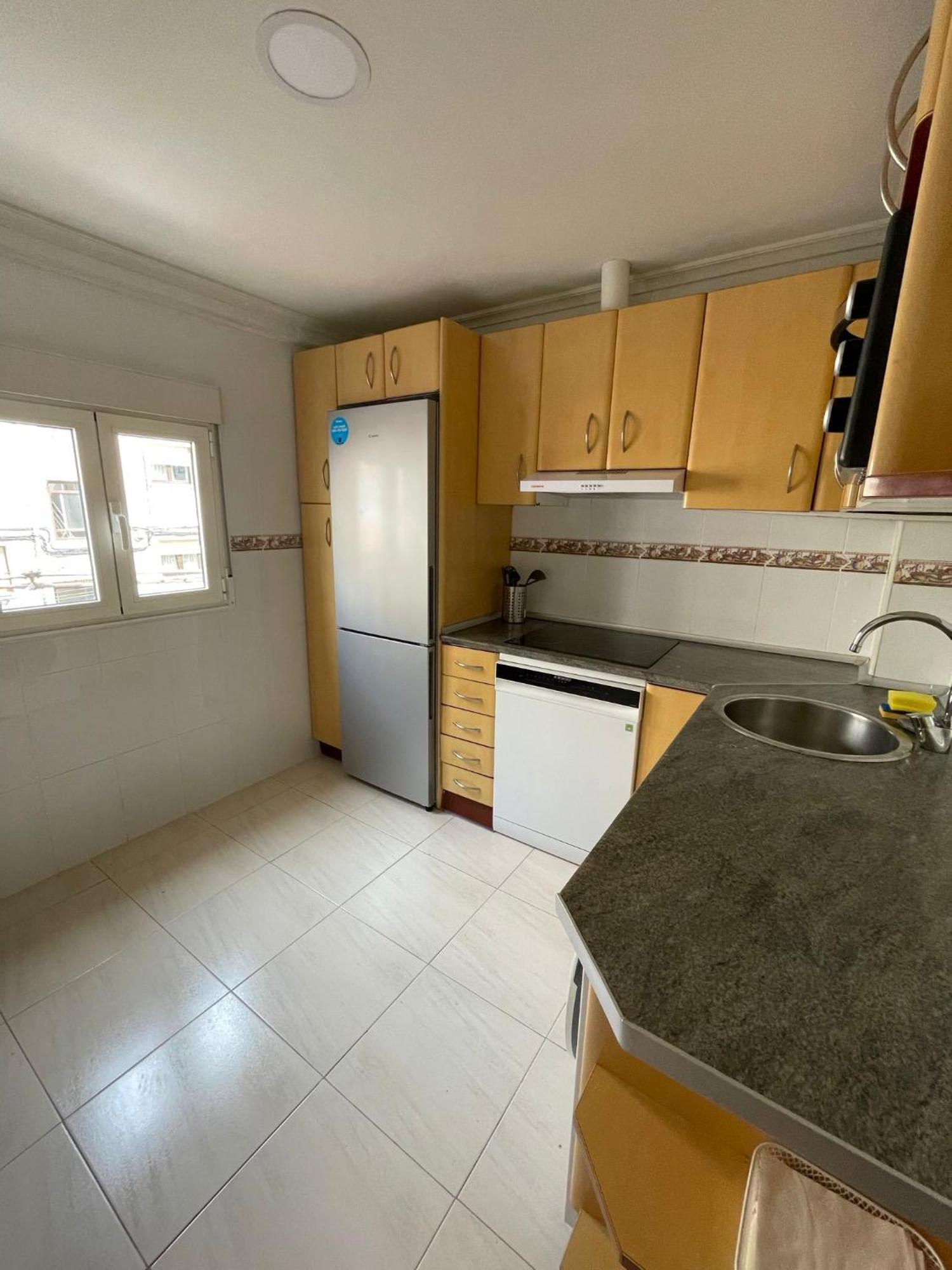 Апартаменты Apartamento En El Centro - Cercano A La Playa Сантандер Экстерьер фото